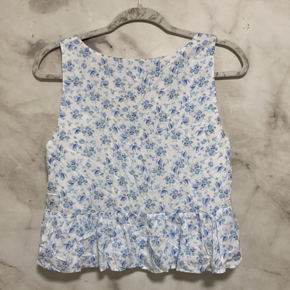 WAYF Blue Floral Cropped Ruffle Bottom Tank - Picture 6 of 9